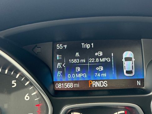 Used 2018 Ford Escape SE w/ SE Sport Appearance Package FWD image 16