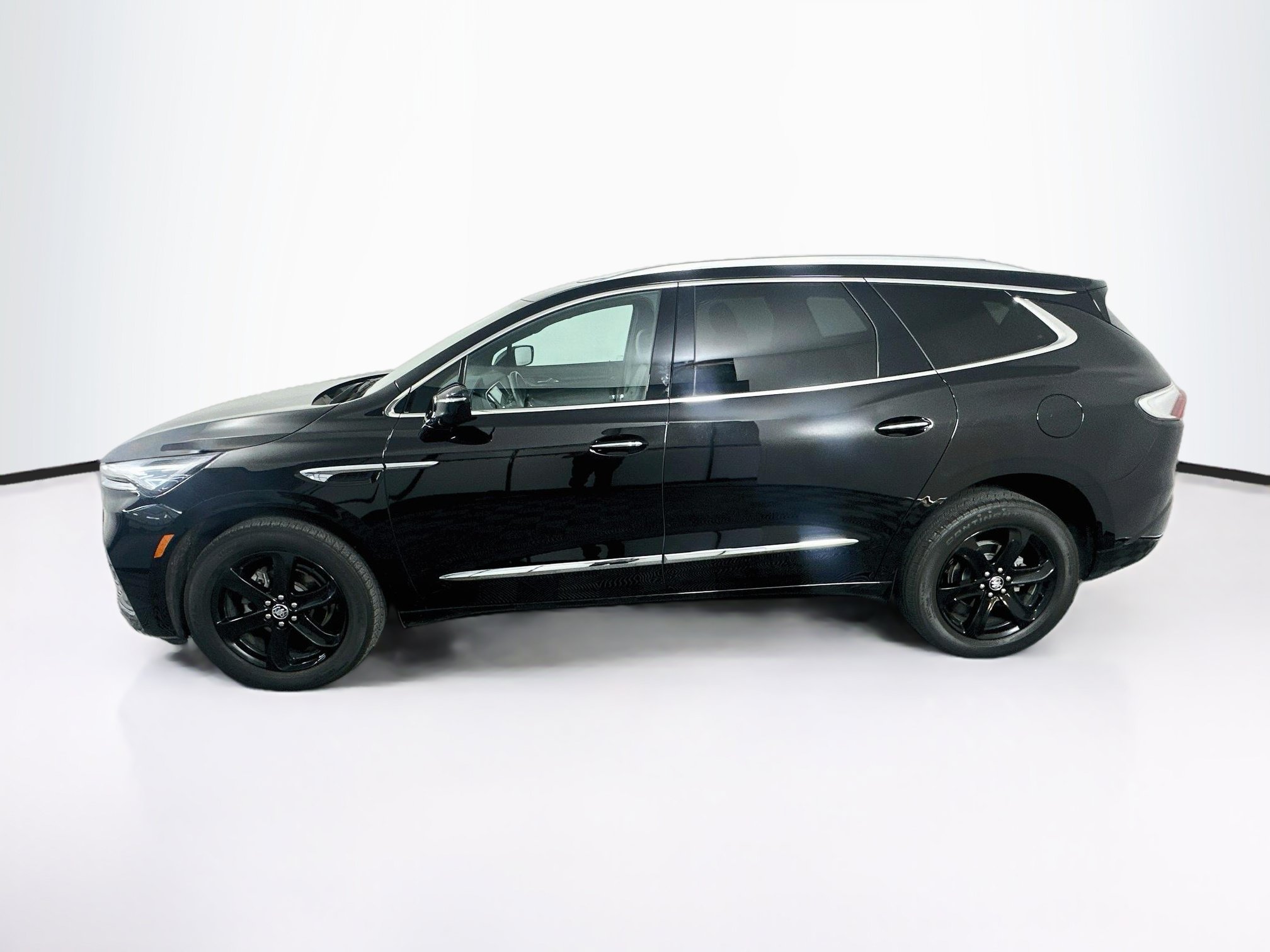 Used 2023 Buick Enclave Essence w/ Experience Buick Package FWD image 4