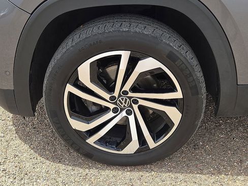 Used 2021 Volkswagen Atlas SEL Premium AWD/4WD image 10