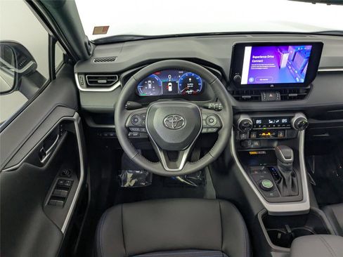 Certified 2025 Toyota RAV4 XSE w/ Advanced Technology Package image 33
