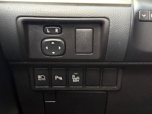 Used 2017 Lexus ES 350 image 24