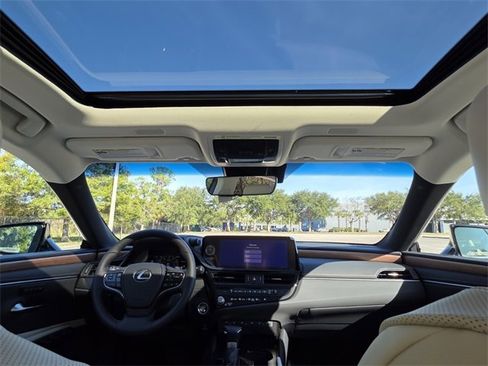 New 2025 Lexus ES 350 w/ Premium Package image 19