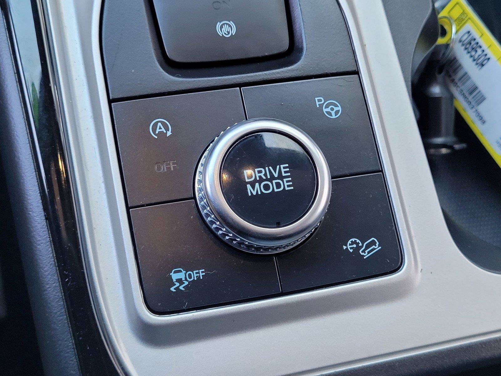 Used 2022 Ford Explorer ST w/ Equipment Group 401A AWD/4WD image 16