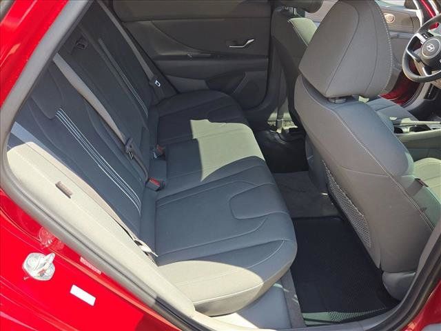 Used 2024 Hyundai Elantra SEL w/ Convenience Package FWD image 20