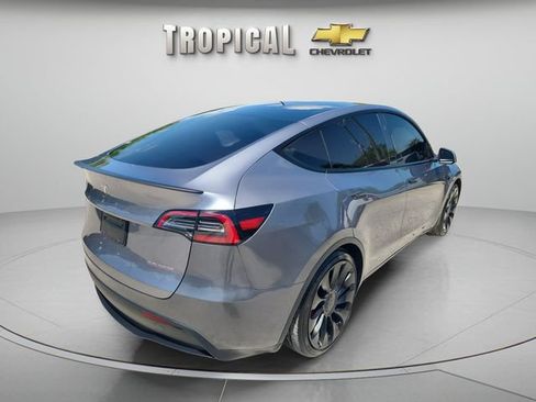 Used 2024 Tesla Model Y Performance AWD/4WD image 4