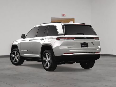New 2024 Jeep Grand Cherokee Limited image 4