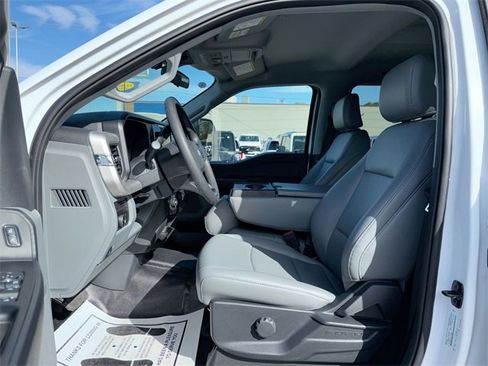 New 2025 Ford F550 4x4 Crew Cab Super Duty image 23
