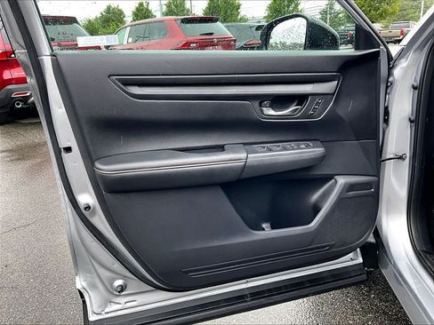 Used 2025 Honda CR-V Sport-L image 9