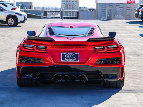 Used 2025 Chevrolet Corvette Z06 image 5