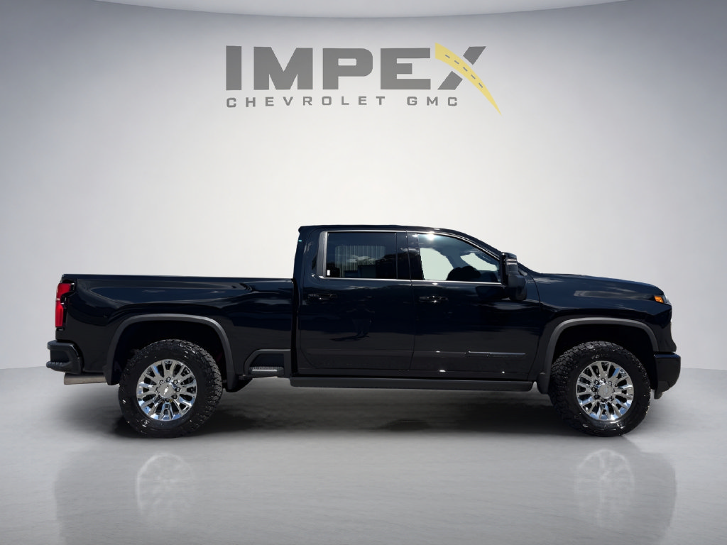 Used 2026 Chevrolet Silverado 2500 High Country w/ High Country Premium Package AWD/4WD image 8