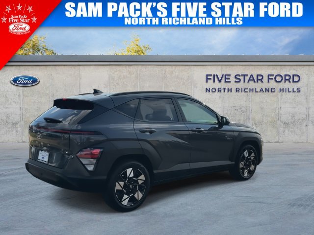 Used 2025 Hyundai Kona SEL FWD image 9