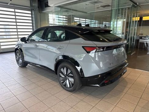 Used 2023 Nissan Ariya AWD/4WD image 11