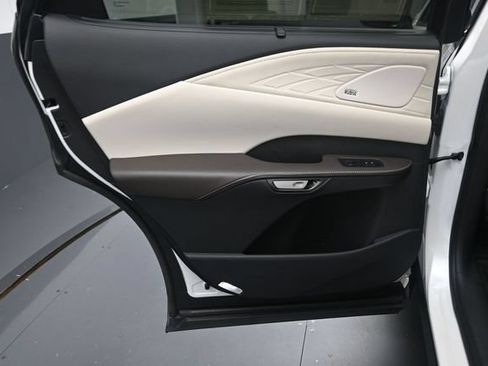 Used 2023 Lexus RX 350 FWD w/ Cold Area Package image 23