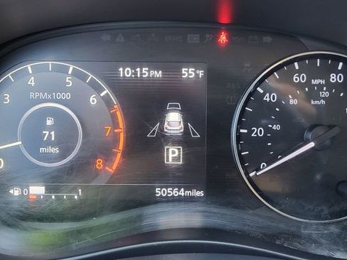 Certified 2023 Nissan Kicks SV FWD image 9
