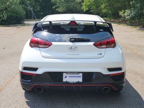 Used 2022 Hyundai Veloster N FWD image 4