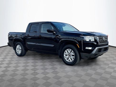 Used 2024 Nissan Frontier SV w/ SV Convenience Package RWD image 3