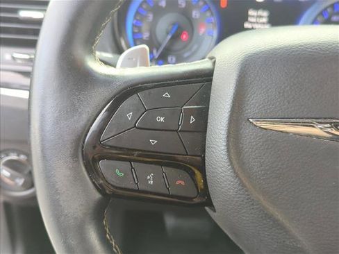 Used 2018 Chrysler 300 S w/ Beats Audio Group image 15