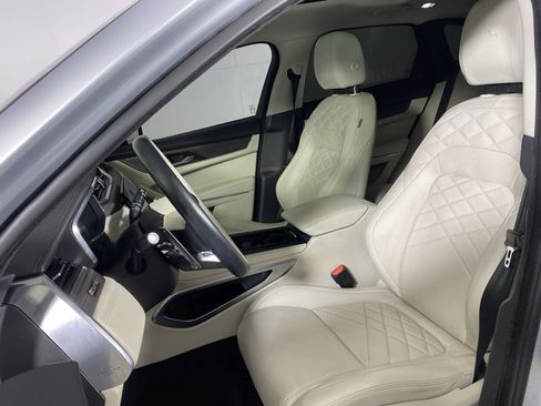 Used 2023 Jaguar F-PACE S image 21