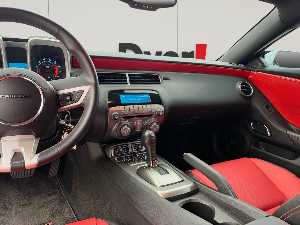 Used 2010 Chevrolet Camaro SS w/ RS Package RWD image 12