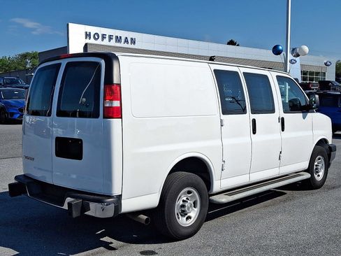 Used 2024 Chevrolet Express 2500 w/ Driver Convenience Package RWD image 6