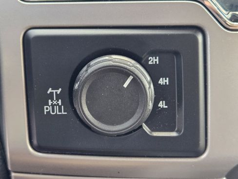 Used 2022 Ford F250 Lariat w/ Lariat Value Package image 19