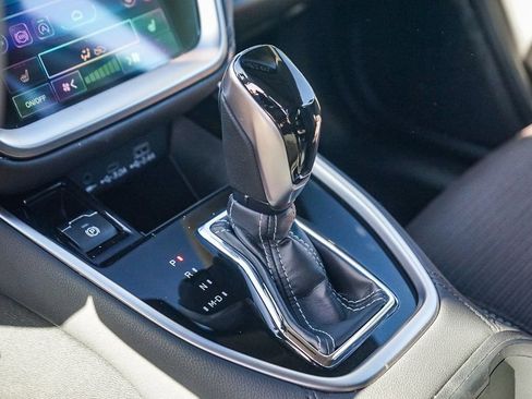 Used 2025 Subaru Outback Premium image 22