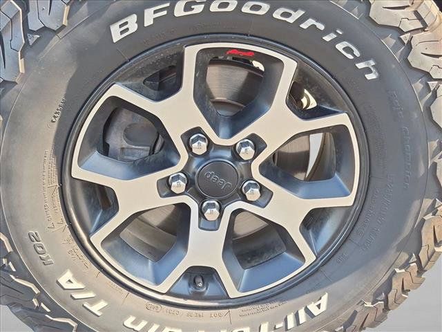 Used 2021 Jeep Wrangler Unlimited Rubicon AWD/4WD image 16