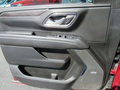 Certified 2024 Chevrolet Suburban Z71 w/ Off-Road Capability Package image 26