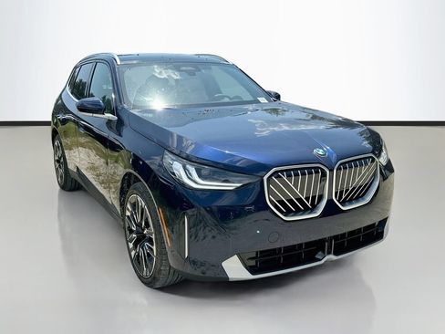 Used 2026 BMW X3 xDrive30i w/ Premium Package AWD/4WD image 3