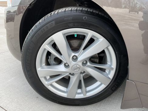 Used 2015 Nissan Altima 2.5 SV w/ Convenience Package image 41