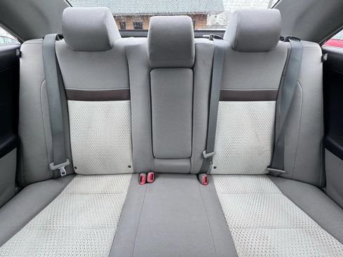 Used 2012 Toyota Camry L image 32