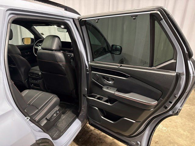 Used 2024 Honda Pilot TrailSport image 33