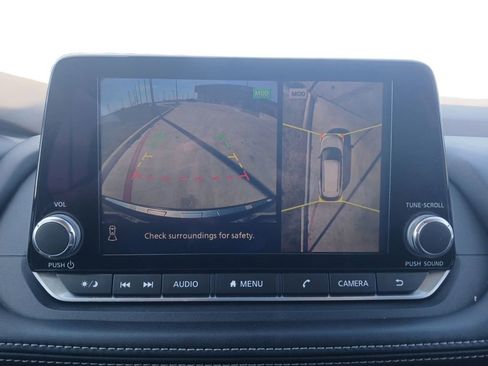 Used 2021 Nissan Rogue SV image 30