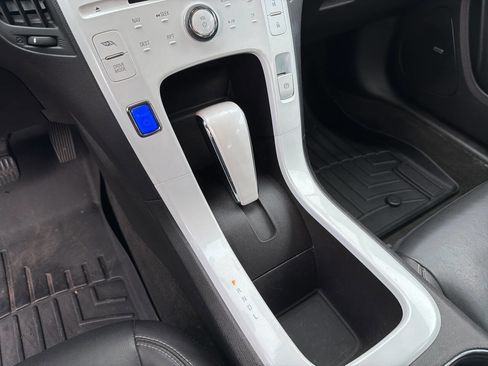 Used 2013 Chevrolet Volt Premium w/ Premium Trim Package image 25