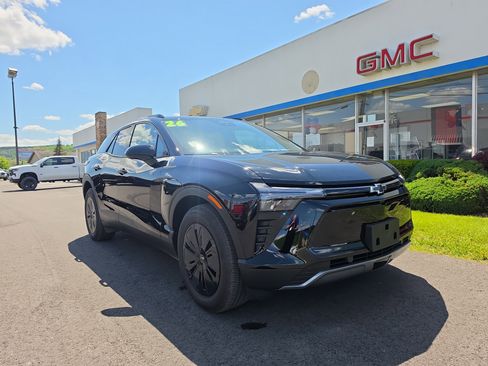 New 2025 Chevrolet Blazer EV LT AWD/4WD image 1