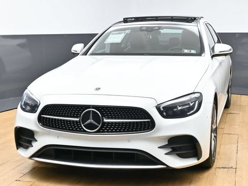 Used 2023 Mercedes-Benz E 350 4MATIC Sedan image 5