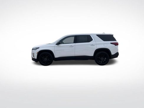 Used 2023 Chevrolet Traverse LS AWD/4WD image 2