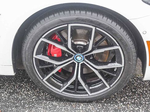 Certified 2023 BMW 530e w/ M Sport Package image 9