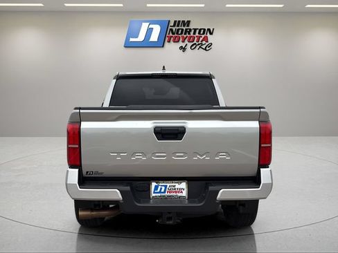 Used 2024 Toyota Tacoma TRD Sport RWD image 6