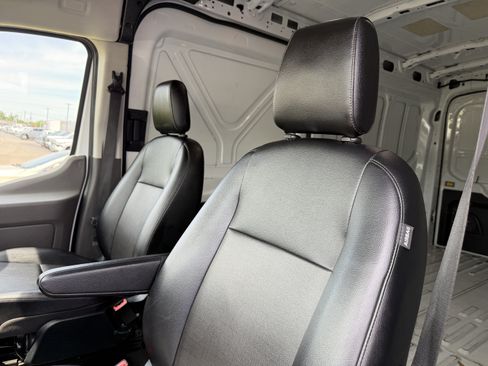 Used 2023 Ford Transit 250 Medium Roof RWD image 13