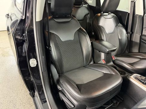 Used 2020 Jeep Compass Latitude w/ Cold Weather Group AWD/4WD image 20