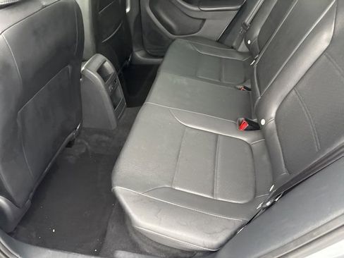 Used 2014 Volkswagen Jetta SE image 11