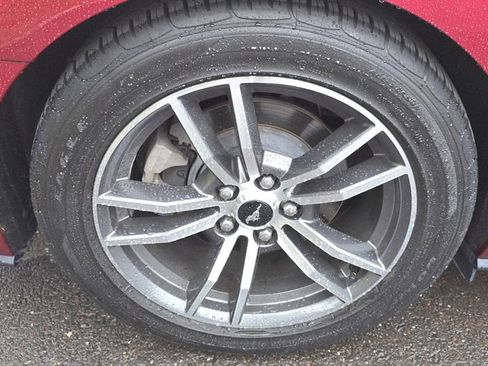 Used 2016 Ford Mustang Premium RWD image 7