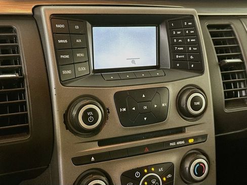 Used 2019 Ford Flex SE FWD image 19