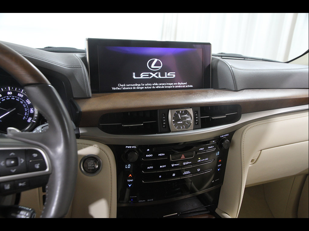 Certified 2021 Lexus LX 570 4WD w/ Luxury Package image 9