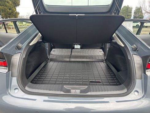 Used 2024 Toyota Prius Limited image 17