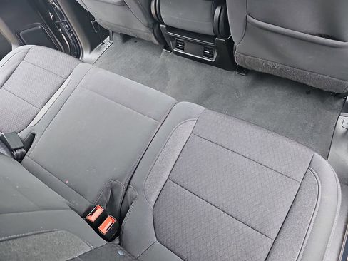 Used 2021 GMC Sierra 1500 Base w/ Convenience Package image 11