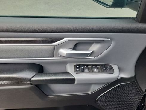 Used 2022 RAM 1500 Big Horn AWD/4WD image 3