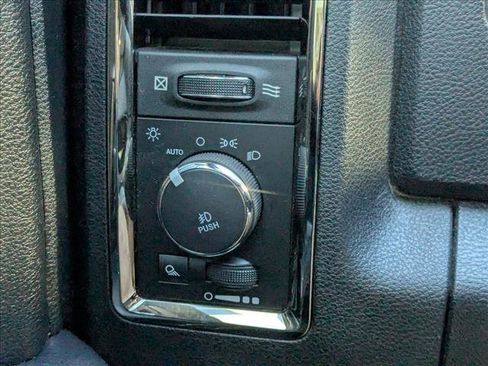 Used 2017 RAM 1500 Sport image 11