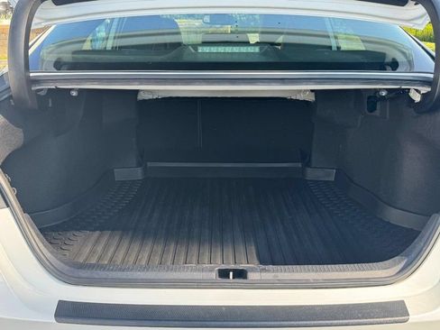 Used 2020 Toyota Camry XSE FWD image 7
